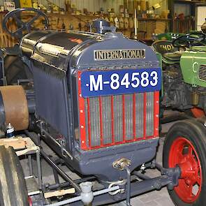 De McCorming-Deering 10-20 uit 1926 is de oudste trekker uit de collectie.