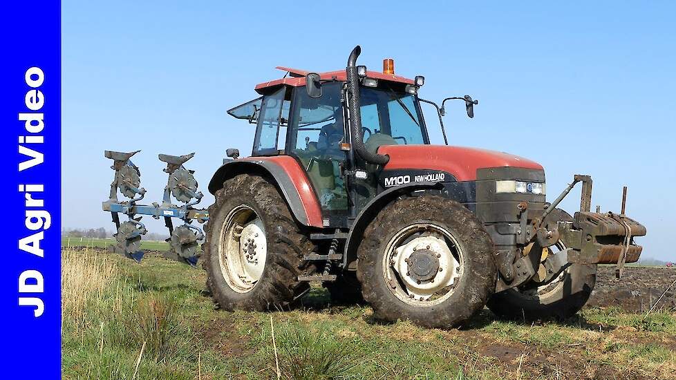 2022 | New Holland M100 + Rabe | Ploegen | van de Streek Nunspeet | Ploughing | Pflügen