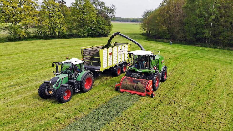 Grass Silage | Fendt Katana 65 + Fendt 724 & 720 | Donselaar | 2022