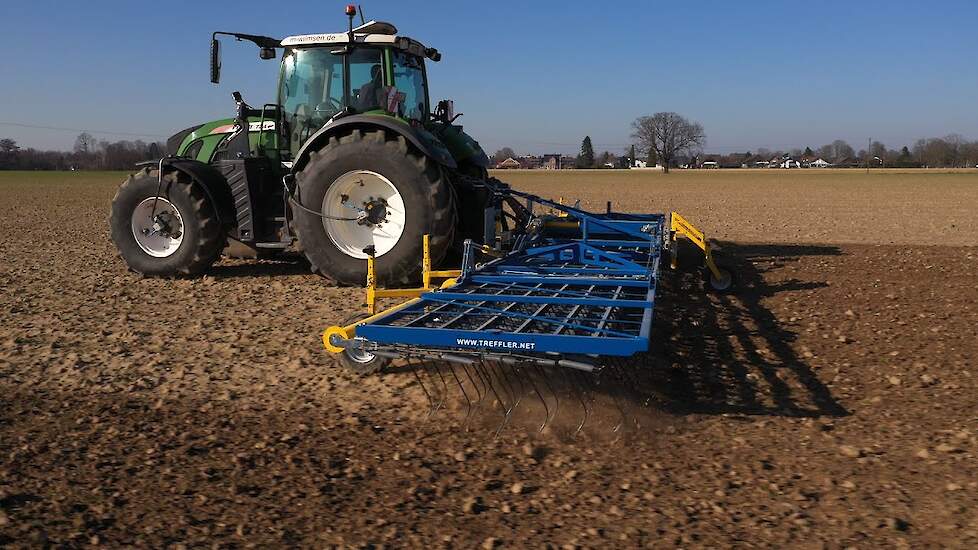 Treffler precisie-eg met werkbreedte van 12,20 meter