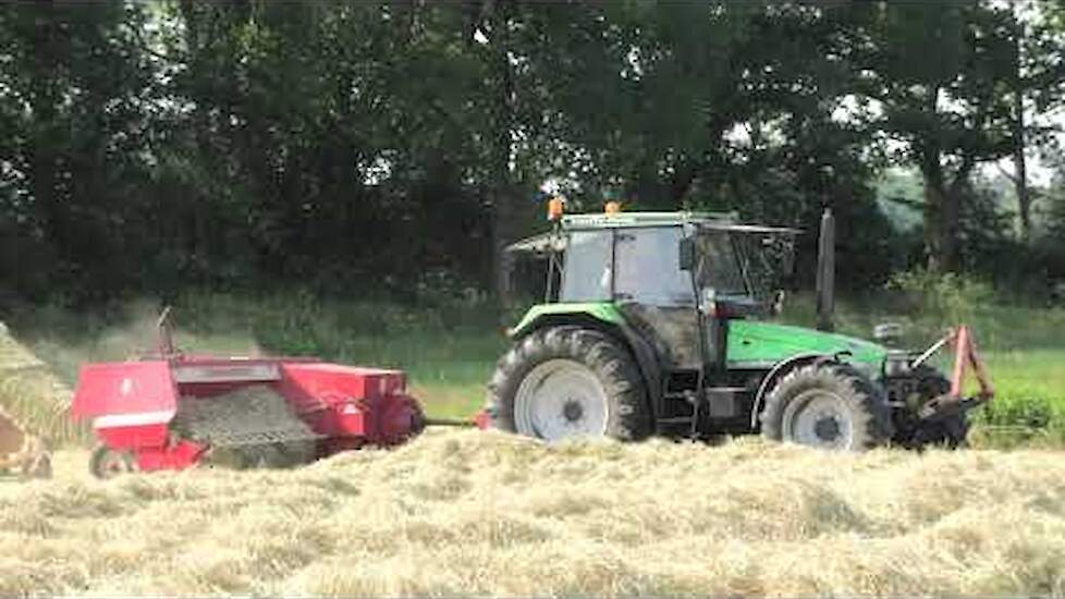 KLEINE BALEN HOOI PERSEN DEUTZ FAHR AGRO XTRA 6.07 BAMFORD