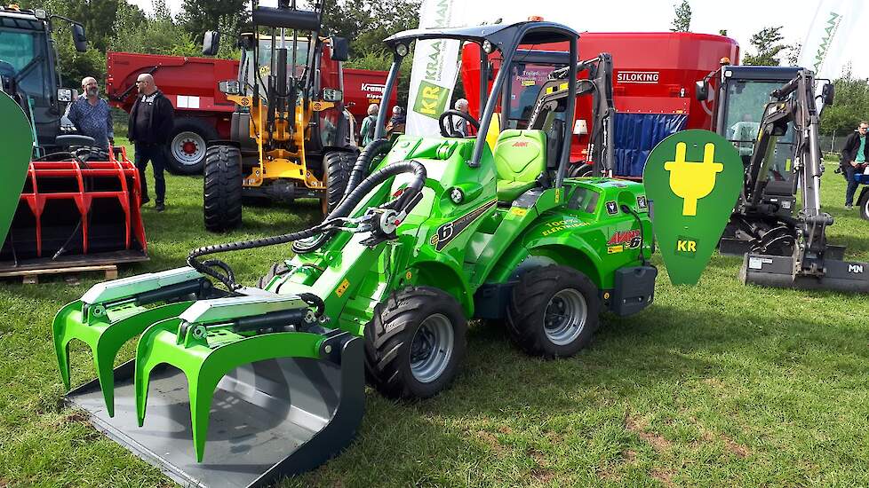 Elektrificering van materiaal neemt in de landbouw nog geen hoge vlucht. Dat heeft onder andere te maken met de beperkte capaciteit van de accu's. Logisch dat met name de kleinere machinerie eerder aan de stroom gaat. Op de ATH-beurs een heel aanbod aan s