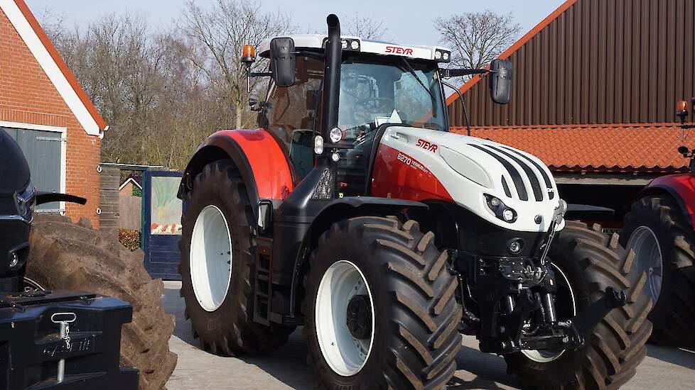 Testdrive Steyr Terrus CVT 6270 Ecotech 270 PK Trekkerweb primeur new