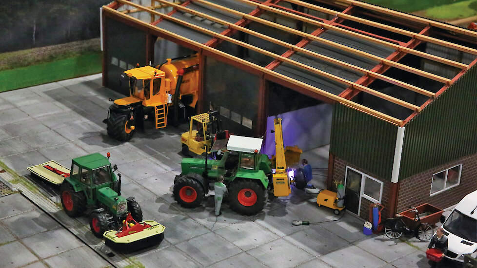 Er gebeurt heel veel in de diorama’s op de show. Simpel een paar miniaturen neerzetten is niet meer voldoende. Gert Jan Bos heeft dat goed begrepen.