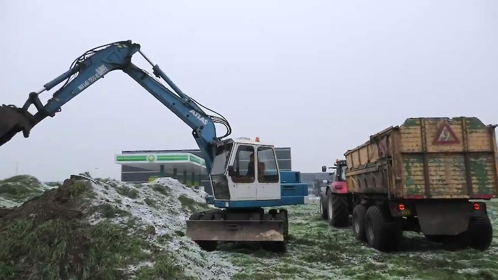 GROND LADEN ATLAS 1302 STEYR