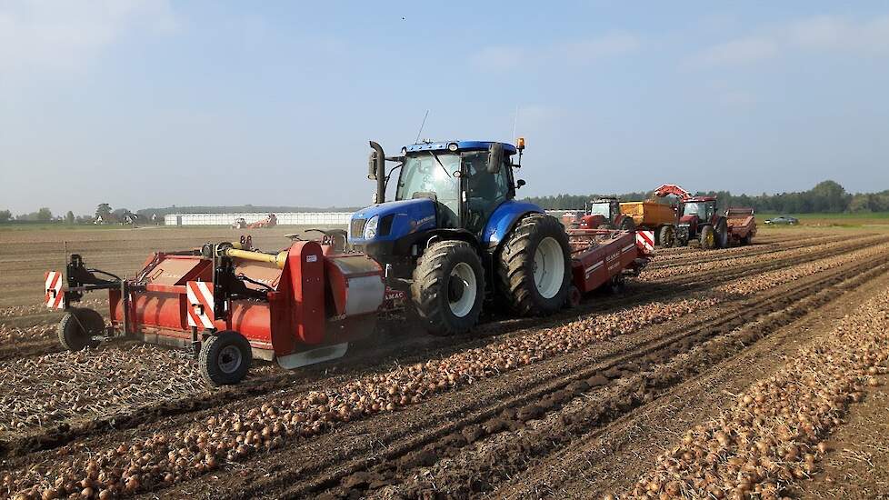 VSS Amac zet in op capaciteit met behoud van kwaliteit tijdens uienoogst Trekkerweb
