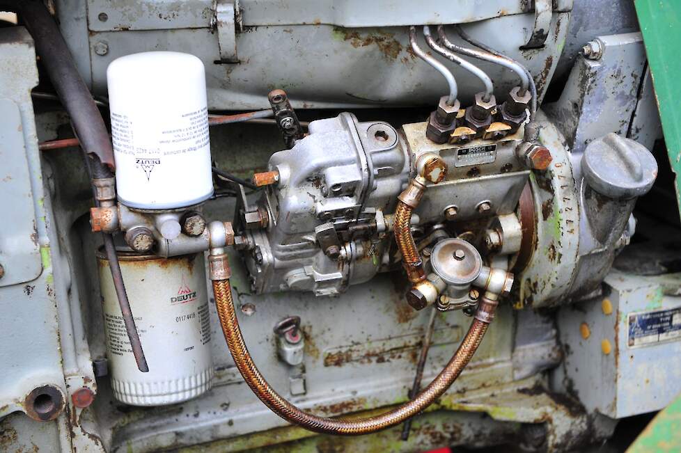 De motor en brandstofpomp van de D4006 functioneren weer prima.