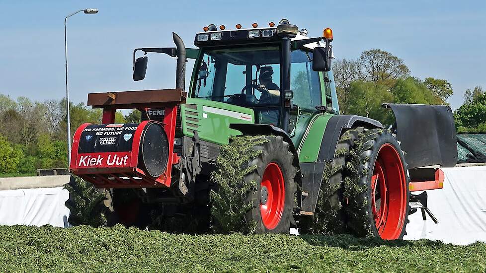 Chopping First Grass and Silage | New Holland FR600 | NLR Agri | 2023