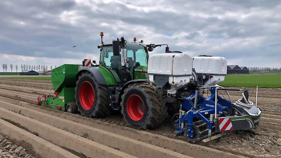 Baselier Frees-Pootcombinatie met Isobus-aansturing
