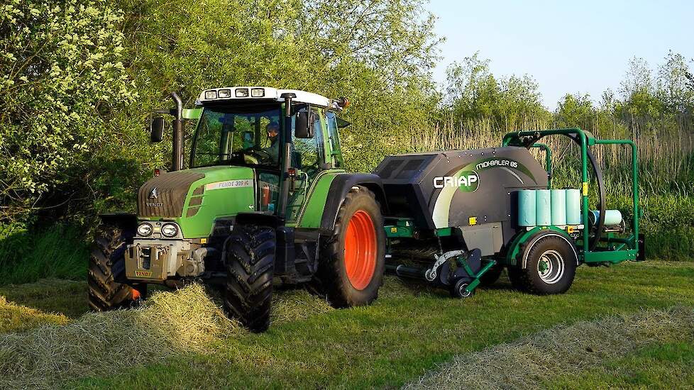 Fendt 309 Vario TMS + Criap 85 | Midi balen persen | Pressing bales | de Kruif Uddel | 2023