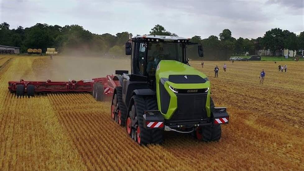 New  Claas Xerion 12 serie in actie !