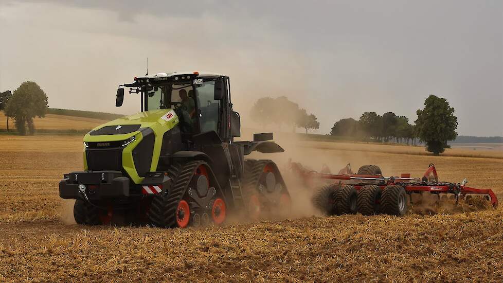 New  Claas Xerion 12 serie in actie !