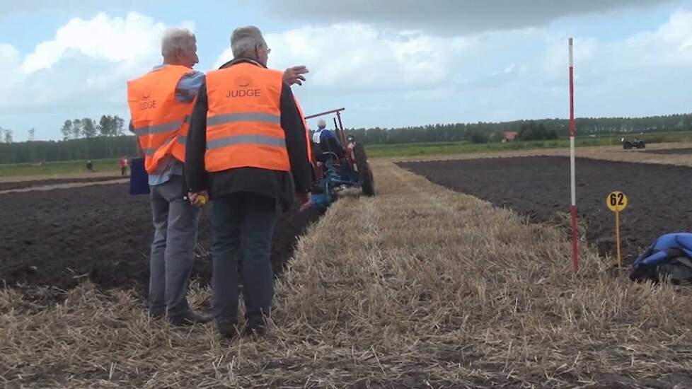 Ploegen behendigheid en spitten trekker Nederlandse nationale ploegwedstrijden Trekkerweb