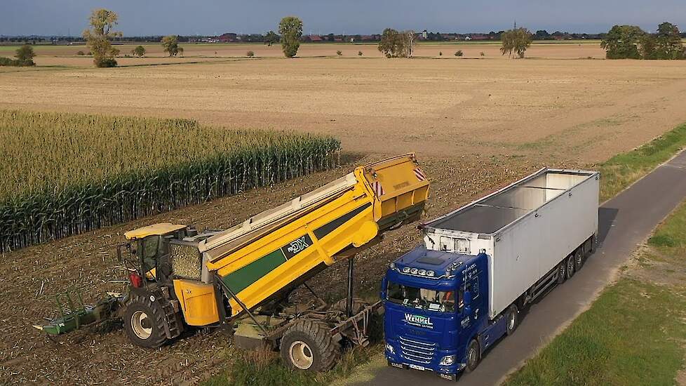 1200 pk Gilles ProDX-bunkerhakselaar Krone-New Holland