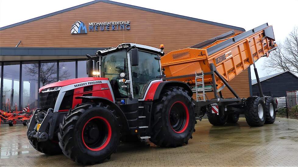 Openingshow Mechanisatiebedrijf Meijering in Klijndijk