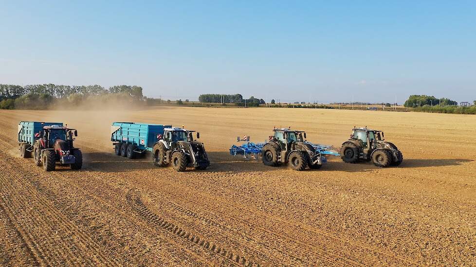 Van Pro naar Pro Valtra Q-serie 230 - 305 pk - The Beast