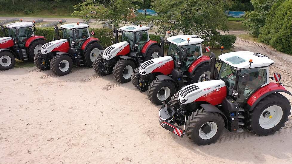 Case-IH Puma 260 en Steyr Absolut 280 Ride & Drive