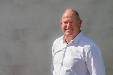 ‘Maar onze missie blijft onveranderd’, zegt Stefan Top, managing director van AVR. ‘We maken, verkopen en onderhouden machines voor aardappeltelers die efficiënter en duurzamer willen werken. We brengen innovatieve technologieën en producten op de markt d