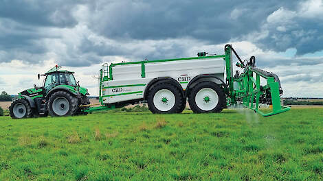 De CHD T13000 is een gigantische machine, maar het is nog niet eens de grootste die CHD bouwt. Die heeft een tankinhoud van maar liefst 15.000 liter.