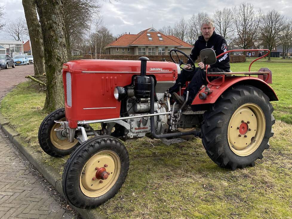 Het is al 32 jaar geleden dat de Schlüter is gerestaureerd maar vooral het plaatwerk ziet er nog steeds uit als bijna nieuw.