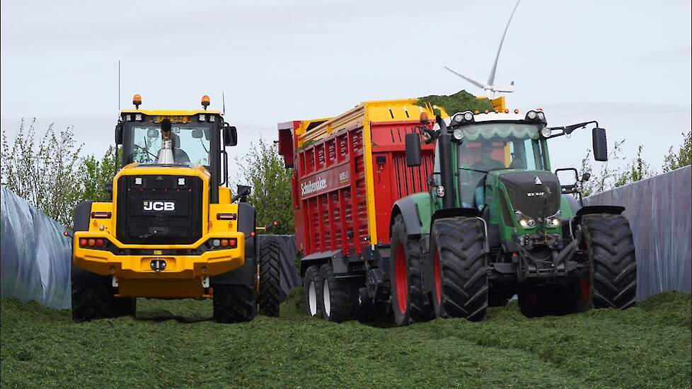 2024 | New JCB + Fendt + Claas | Gras hakselen + Kuilwerk | van Spijkeren Doornspijk | Grass silage