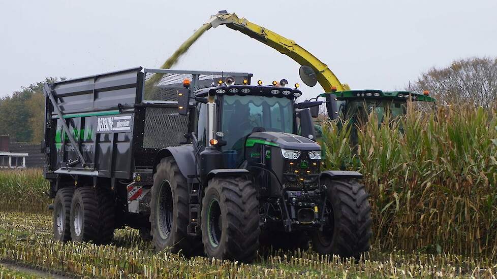 Mais 2024 | John Deere 8300i + 6R 250 | Ploeg Ede | Maishakselen | Mais silage | Maishäckseln
