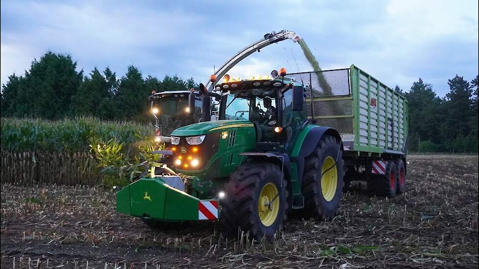 Mais 2024 | Claas | John Deere 6215R-6155R-6150R | Riphagen Vaassen | Maishakselen | Mais silage