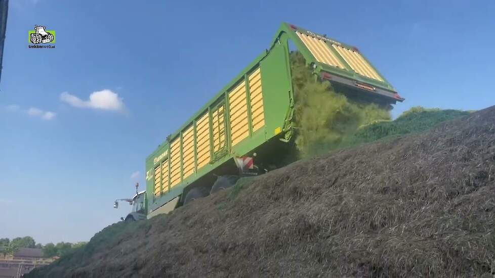 Dagje 2e snede inkuilen met Fendt 718 en Krone ZX 470 GD