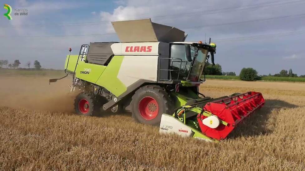 Chauffeurs vertellen.. Dion Keuper van Meiland Azewijn over zijn ervaringen met Claas Trion 730