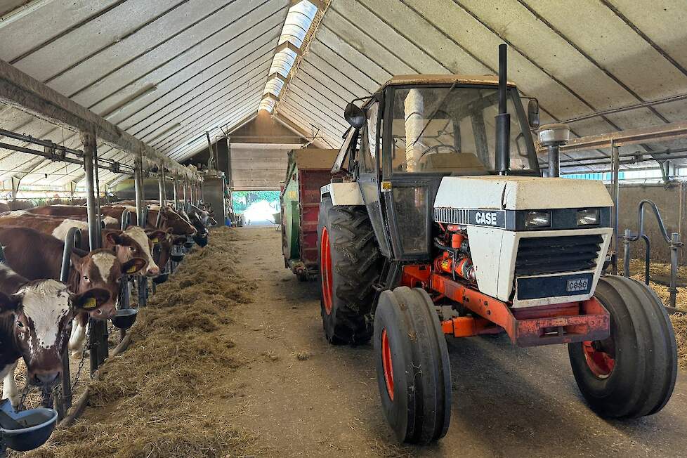 De Case 1390 is de enige trekker die de familie Flonk ooit nieuw heeft gekocht. Hij is van 1983.