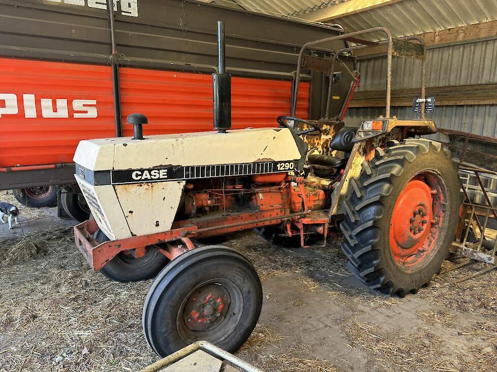 Martijn verzamelt het liefst trekkers waarvan er maar weinig zijn gebouwd. Dat is ook met deze Case 1290 het geval. Bijzonder hieraan is dat hij geen cabine heeft, standaard had de 1290 dat namelijk wel.