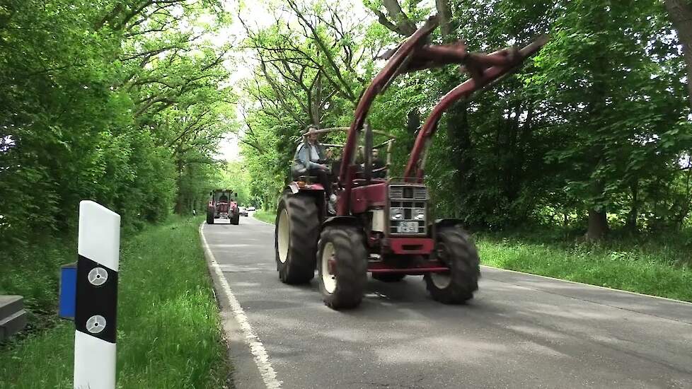 OLDTIMER TREKKERTOERTOCHT SCHLUTER TRACTORS IH EN FENDT