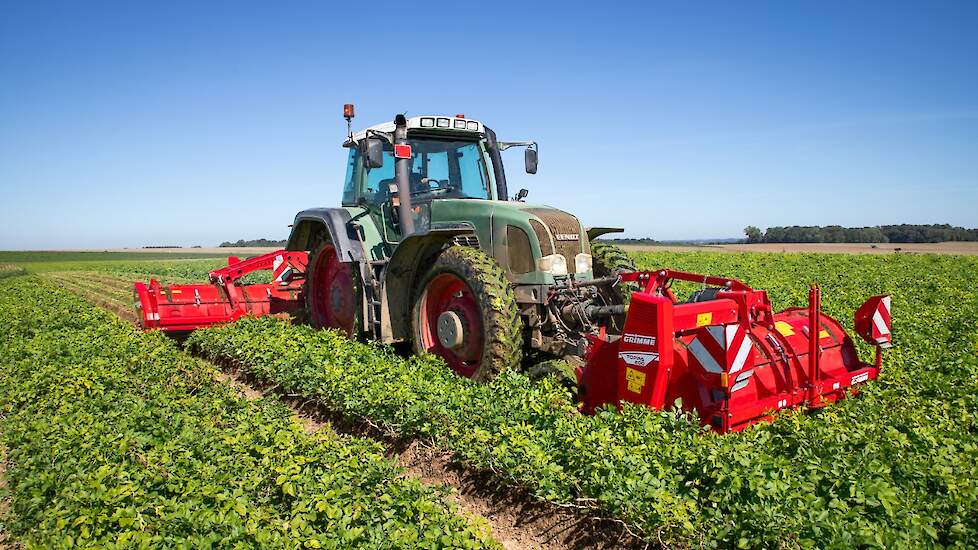 De combinatie uit de TOPPA 200 en TOPPA 600 Combi voor 6-rijig loofklappen.
