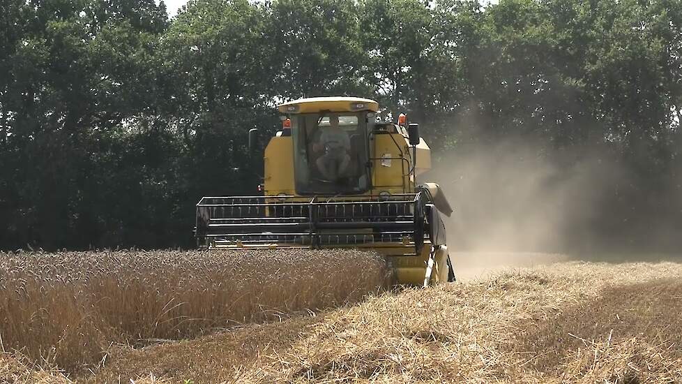 combinen met een new holland tc 5050