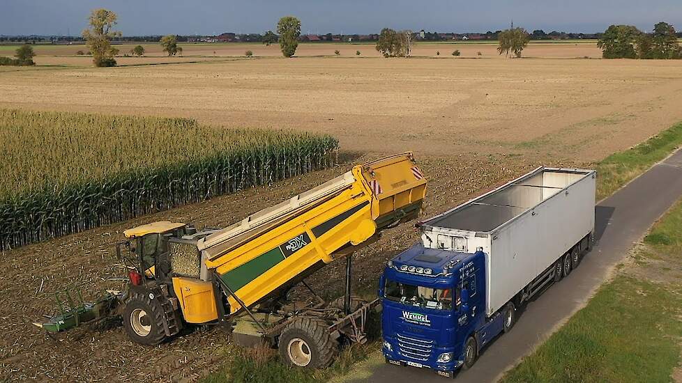 1200 pk Gilles ProDX-bunkerhakselaar Krone-New Holland
