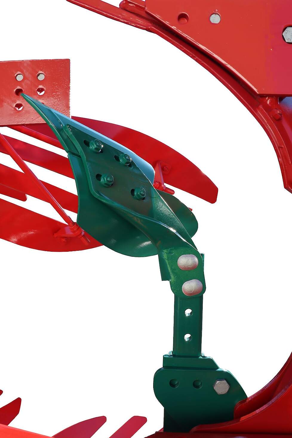 Schijfkouters, glad of gekarteld, 18” (45 cm), 20” (50 cm), 22” (55 cm) maken het aanbod van mest- en maïsvoorscharen compleet, samen met stroinleggers en de in de Benelux veel geziene voorschaarverlengstukken.
