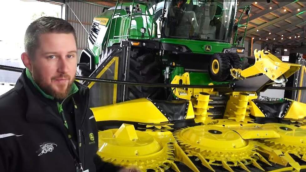 Uitleg nieuwe John Deere F8- en F9-hakselaars. John Deere Dairy and Livestock Field Event