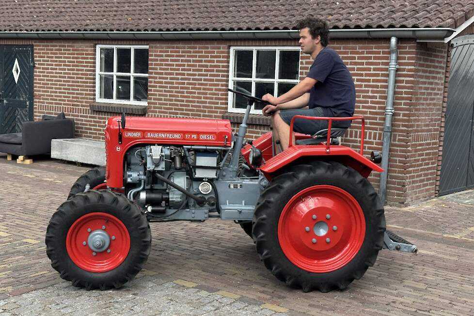 De Lindner BF22 is van 1961. Het is van de vijf Lindners de enige met een eigen motor.