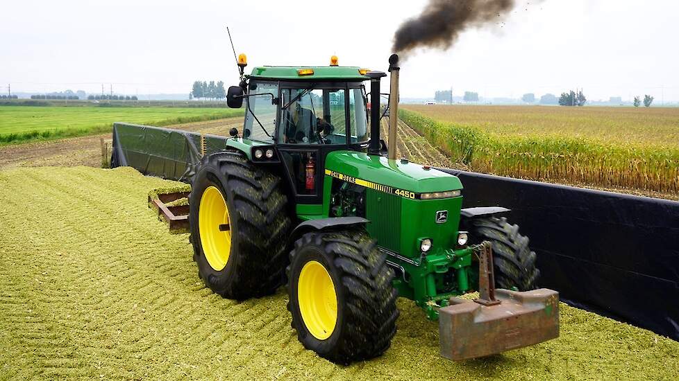 Mais 2025 | John Deere 4450 | Fendt 612LSA-916 | Mais inkuilen | Olieman Zalk | Pit work