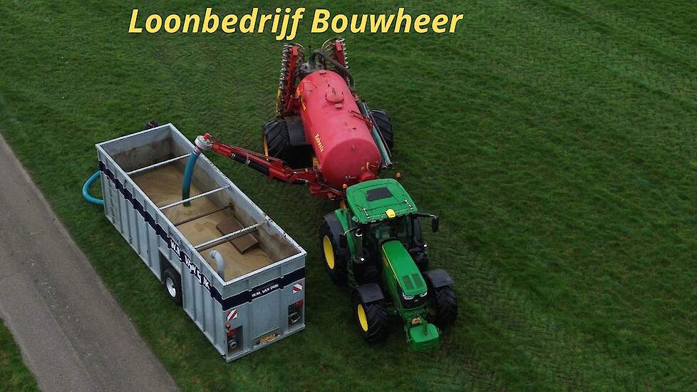 Gras land bemesten met loonbedrijf Bouwheer