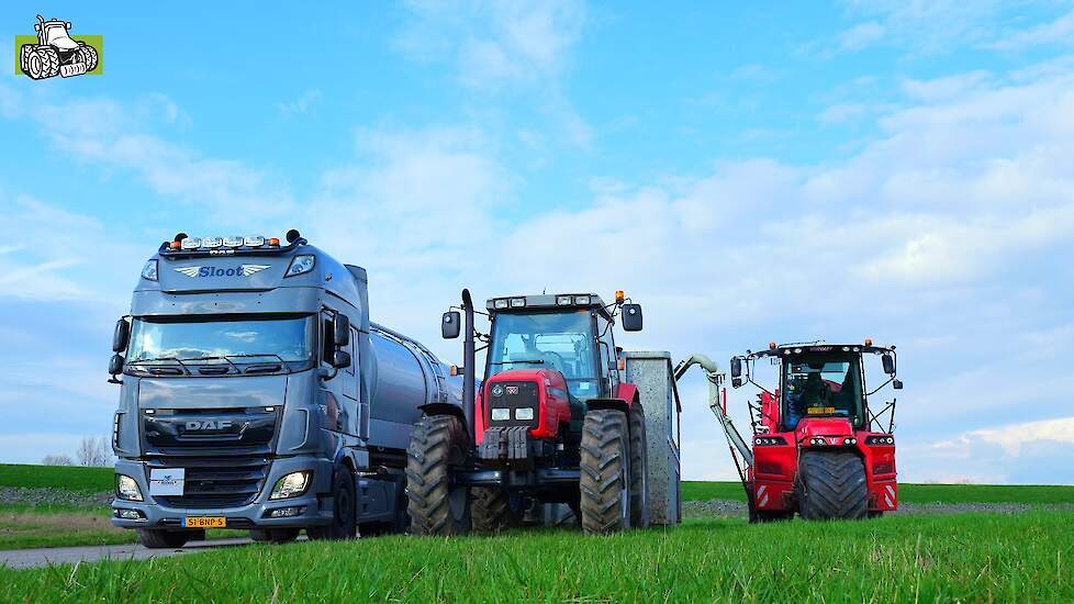 Grasland bemesten met de Vervaet van Loonbedrijf Sloot B.V.