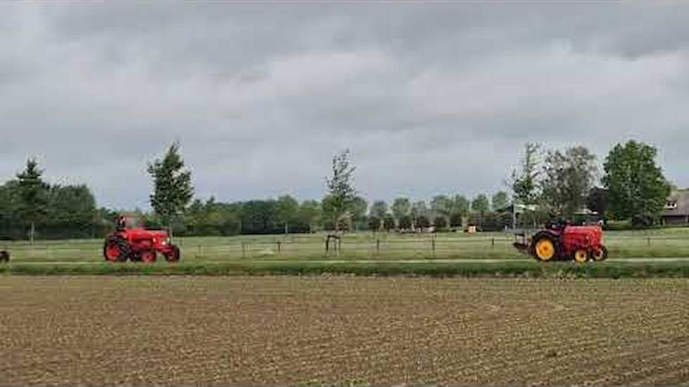 Geslaagde Oldtimer Toertocht met Ruim 55 Deelnemers